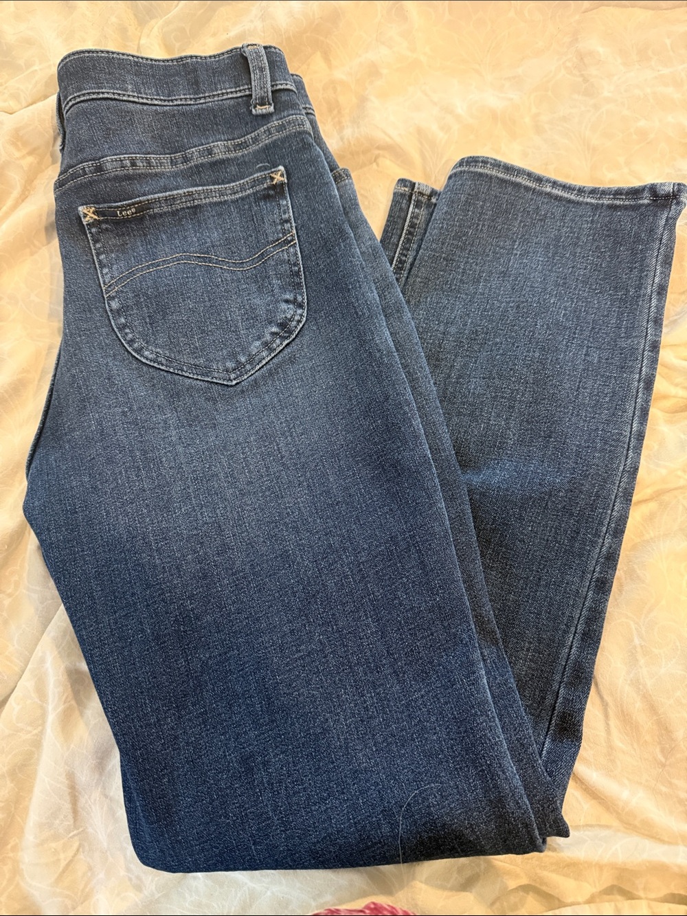 Lee Straight Leg, Mid-rise, slim-fit Blue Jeans